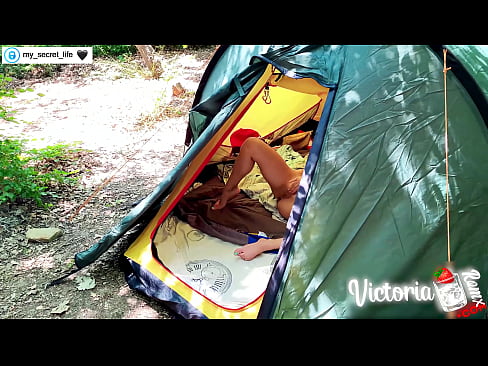 ❤️ Op kamera verfilm Passievolle ruk vreemdeling in 'n tent ❤️❌ Fokvideo by ons af.ixiporn-com.ru ️❤